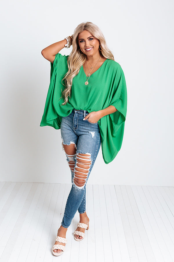 Vienna Smiles Shift Top in Kelly Green Image - 1