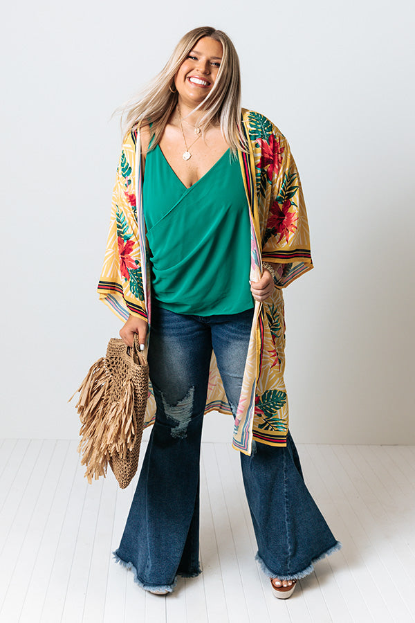 Floral Refresher Overlay Curves Image - 2