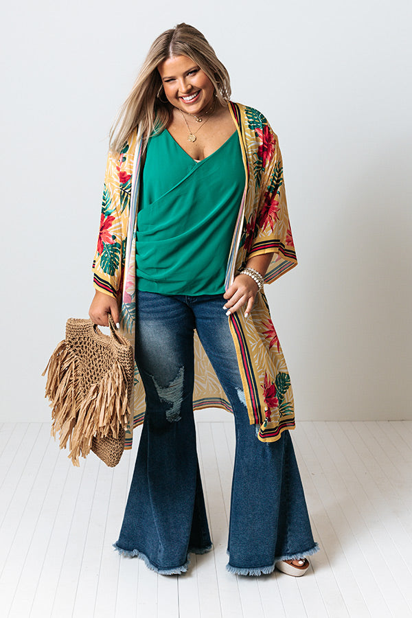 Floral Refresher Overlay Curves Image - 1