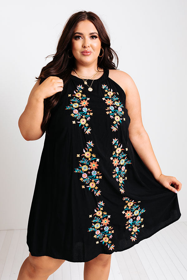 Kiwi Kisses Embroidered Shift Dress in Black Curves Image - 2