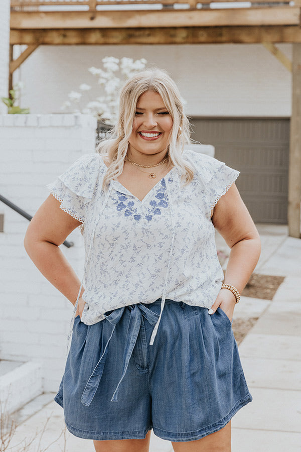 Near To Me Shift Top In White Curves Image - 3