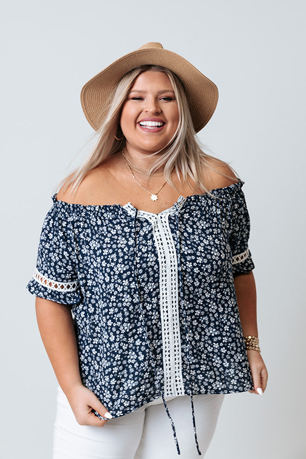 Sitting Front Row Floral Shift Top Curves Image - 2