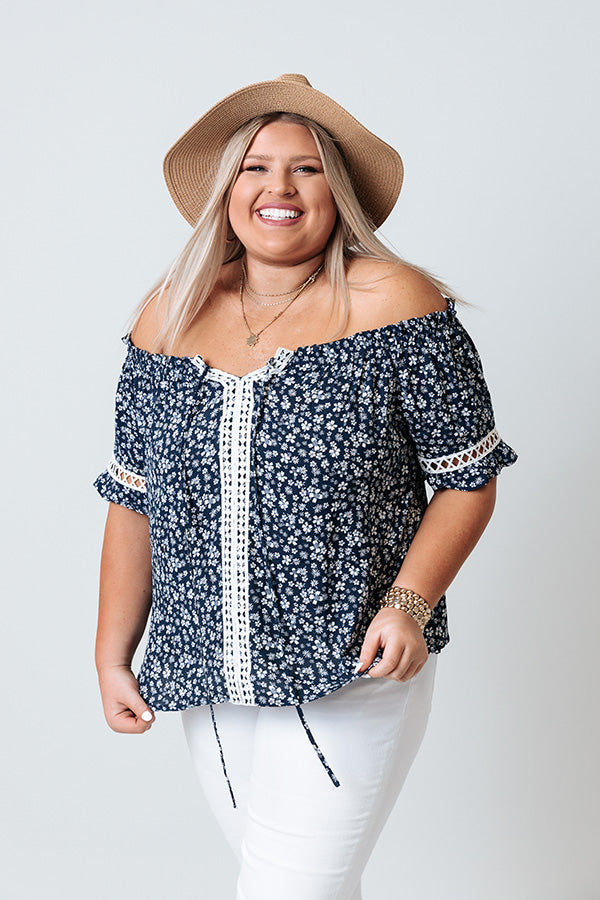 Sitting Front Row Floral Shift Top Curves Image - 1
