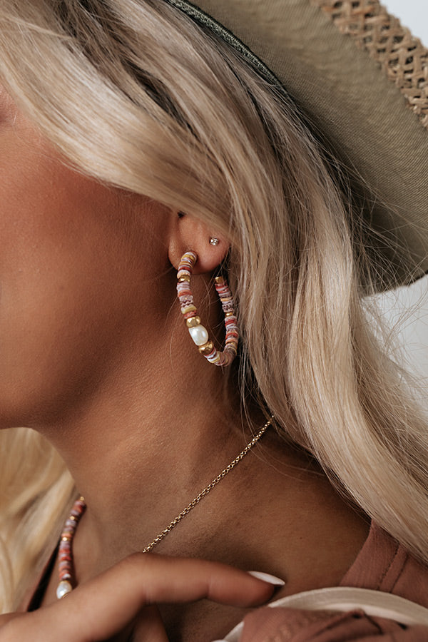 Kendra Scott Lila Vintage Gold Hoop Earrings in Pastel Shells Image - 2