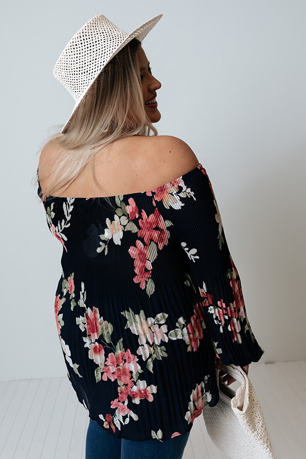 Floral Market Pleated Shift Top In Navy Curves Image - 3
