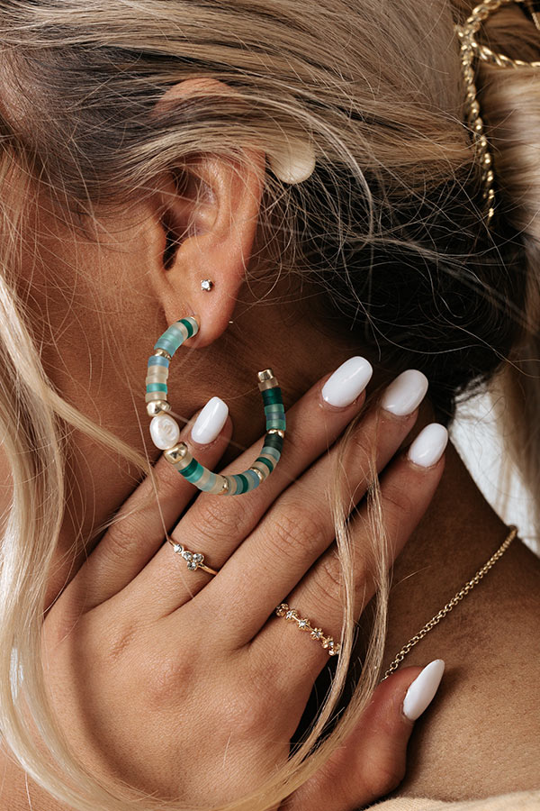 Kendra Scott Lila Gold Hoop Earrings in Matte Sea Green Mix Image - 2