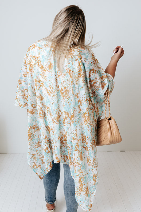 Tide Swept Overlay In Aqua Curves Image - 4