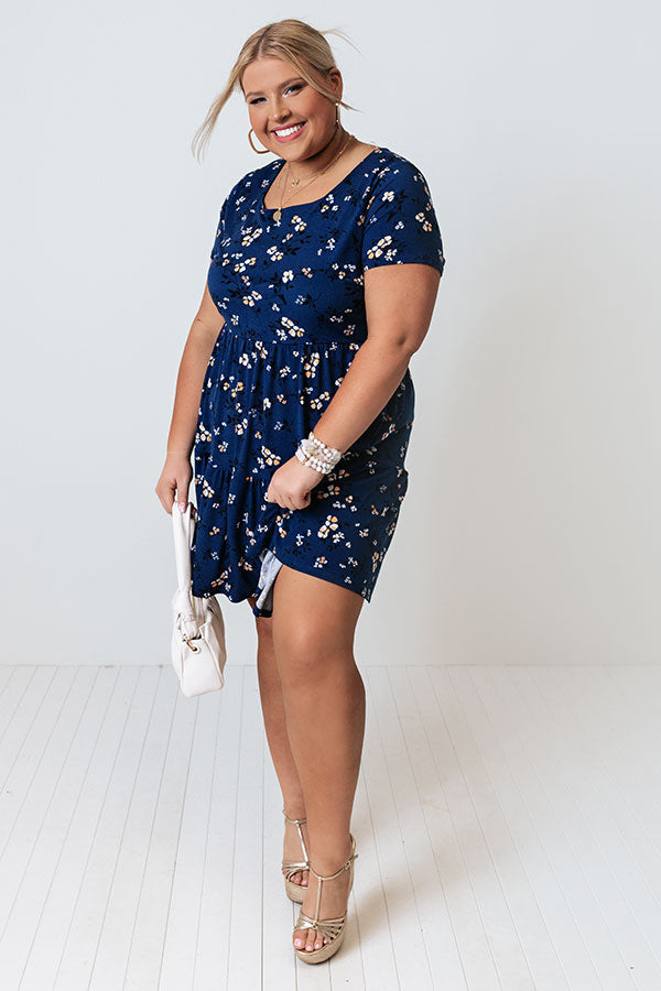 Day Tripper Floral Shift Dress Curves Image - 3