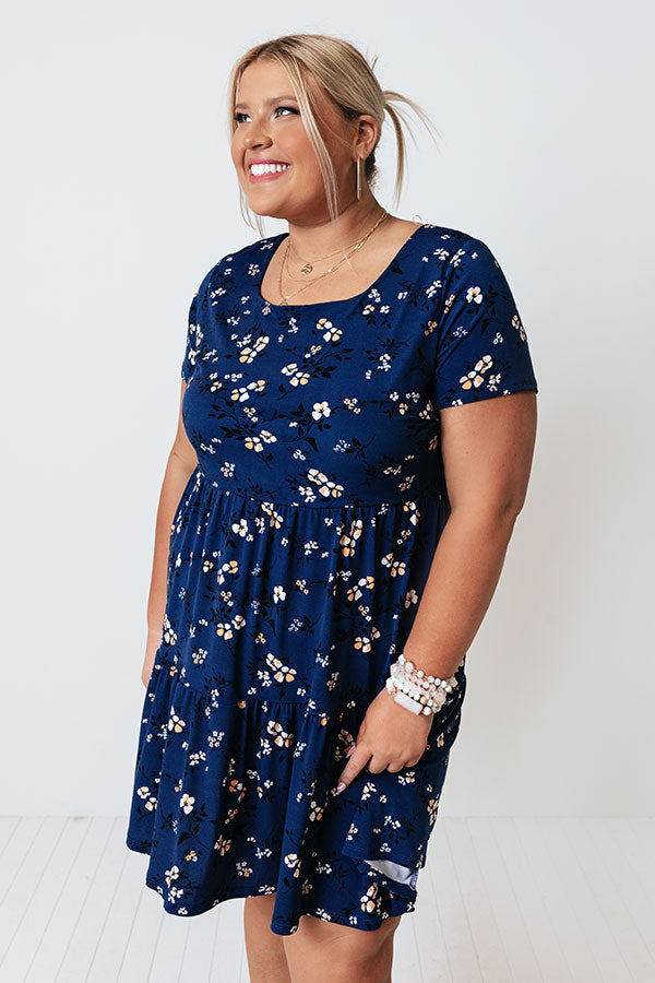 Day Tripper Floral Shift Dress Curves Image - 2