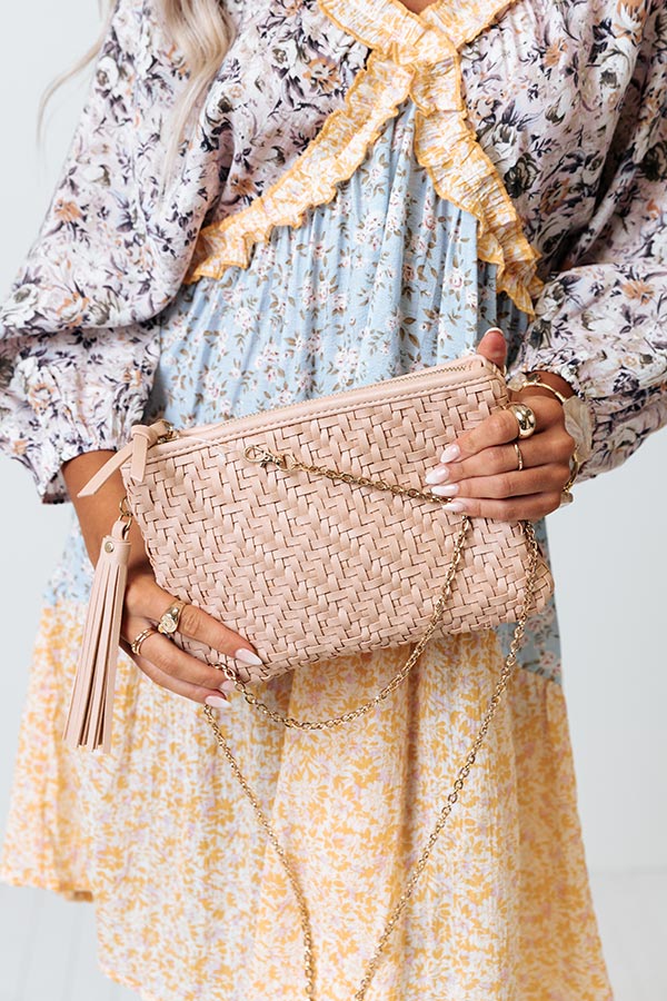 New Attention Woven Clutch In Pink