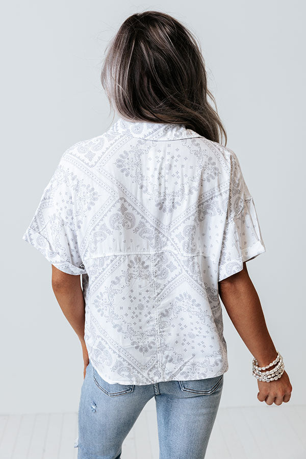 Soho Endeavors Paisley Top In White Image - 5