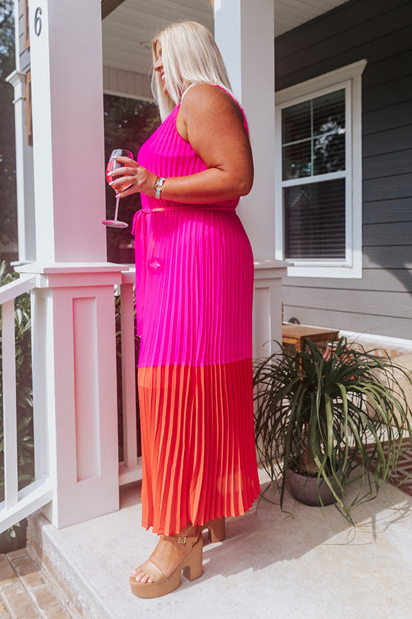 Lovely Story Pleated Maxi Curves Image - 2