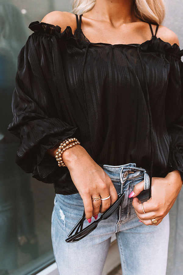 Effortless Moment Shift Top In Black Image - 3