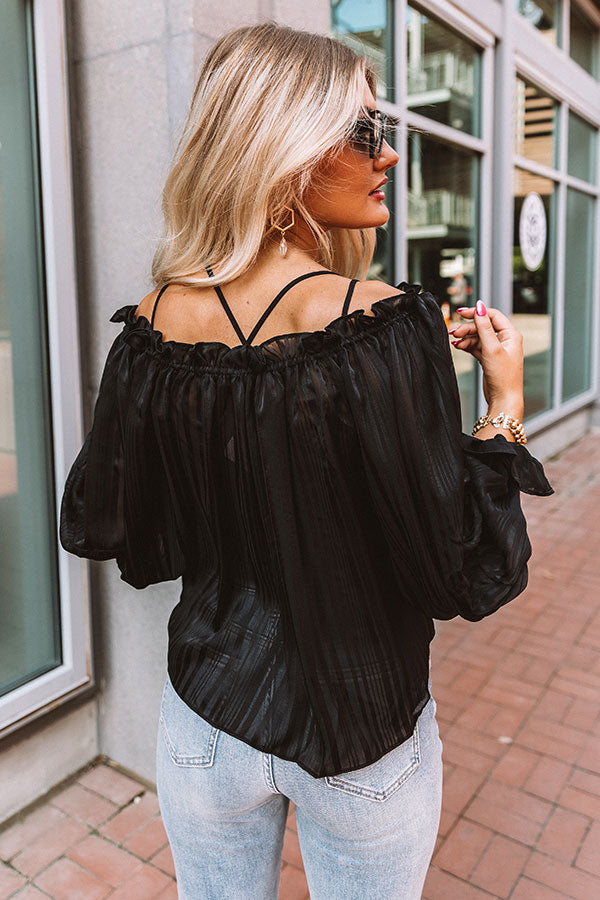 Effortless Moment Shift Top In Black Image - 5