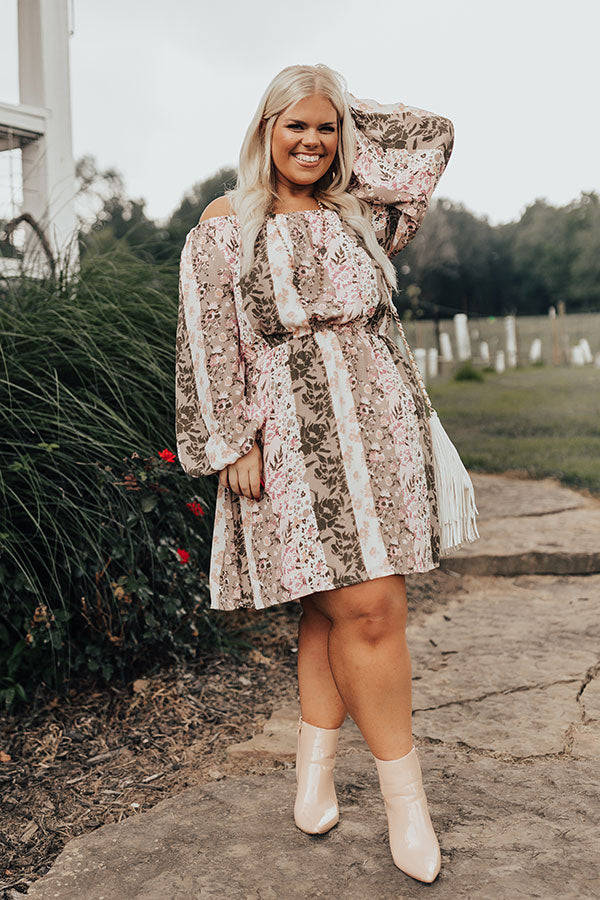 You Deserve Flowers Dress Curves Image - 4