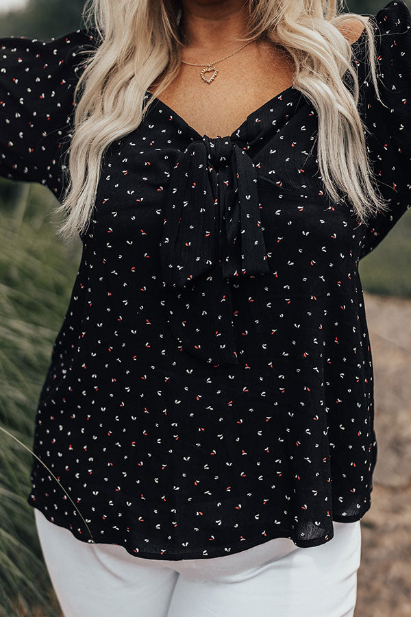 Photo Album Babydoll Top In Black Curves Image - 5