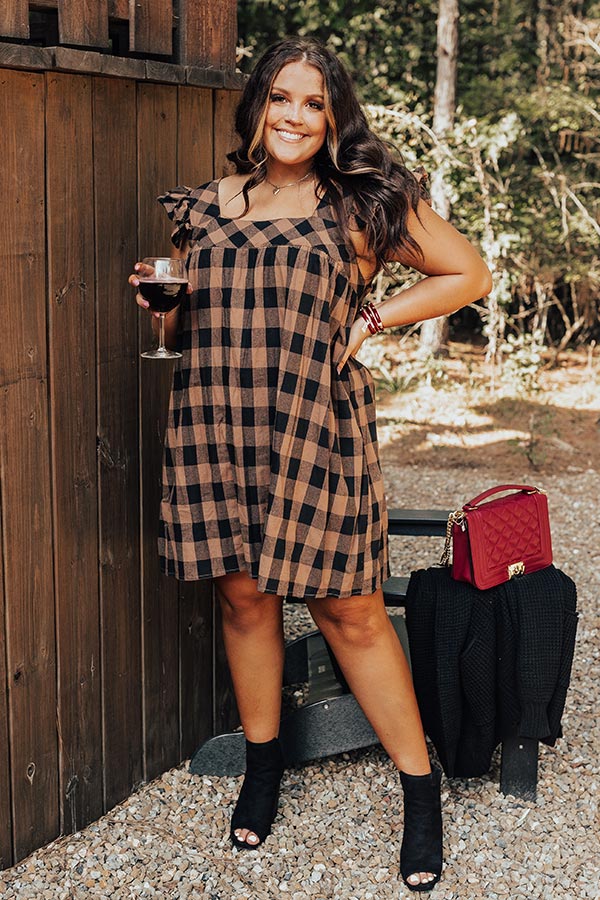 Trend Forecast Gingham Dress In Brown Curves