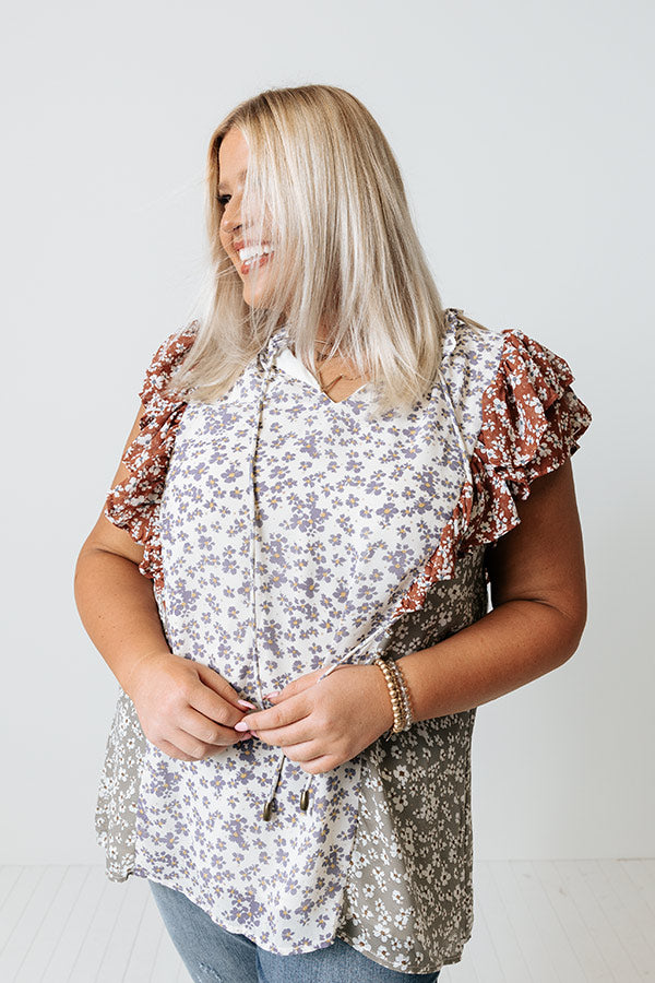 Among The Wildflowers Shift Top Curves Image - 1