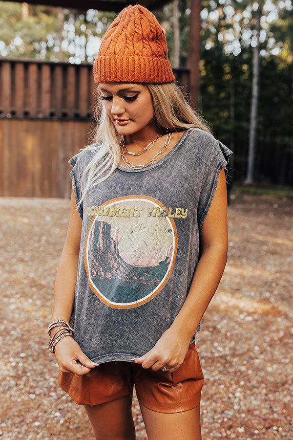 Monument Valley Tank In Vintage Black Image - 1