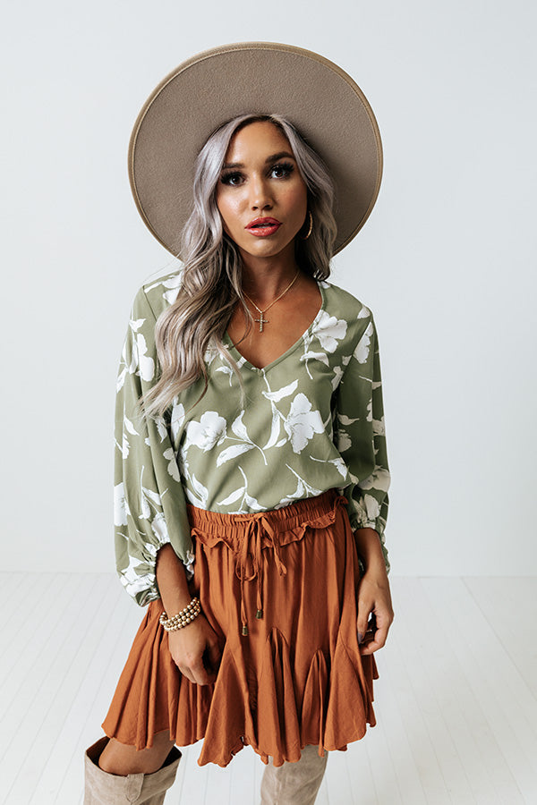 Show Love Floral Shift Top In Light Sage