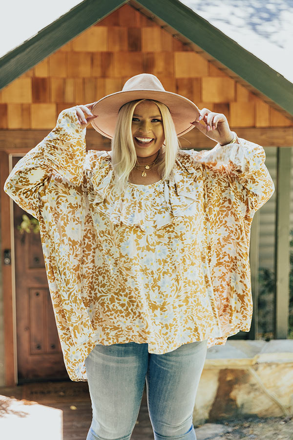 Sunlit Moment Shift Top Curves Image - 2