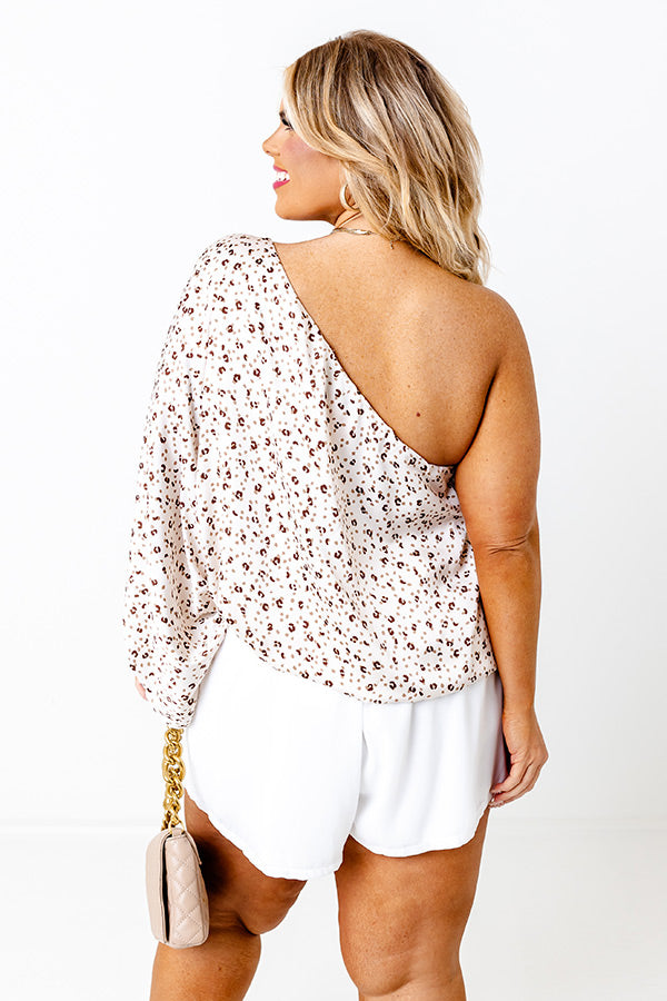 Letter Of Love Leopard Top in Ivory Curves Image - 3