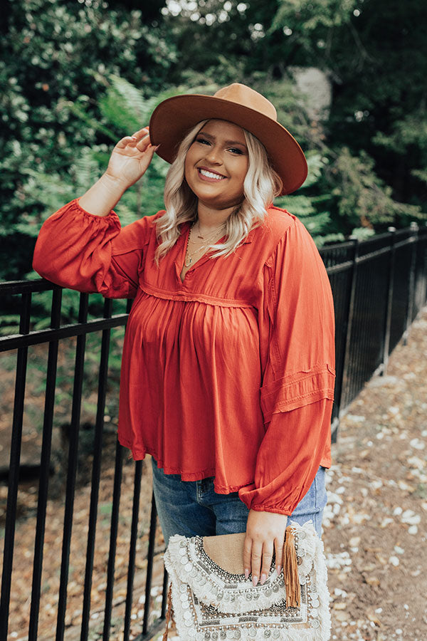 The Bayle Babydoll Shift Top in Rust Curves