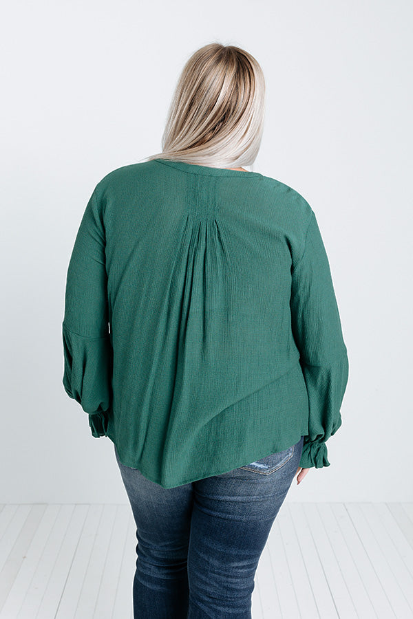 Santa Cruz Chic Shift Top In Hunter Green Curves Image - 4