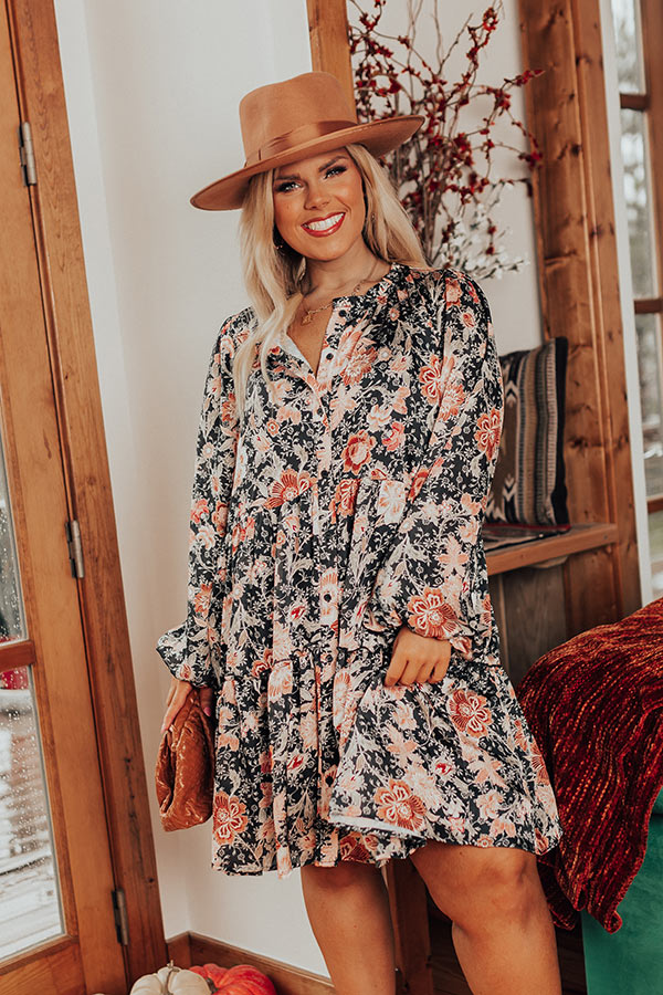 Simply Flourishing Floral Shift Dress Curves Image - 5