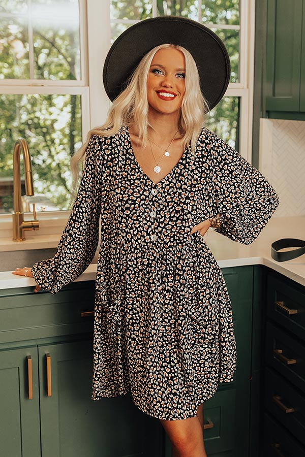 Keep Smiling Leopard Shift Dress in Black Image - 4