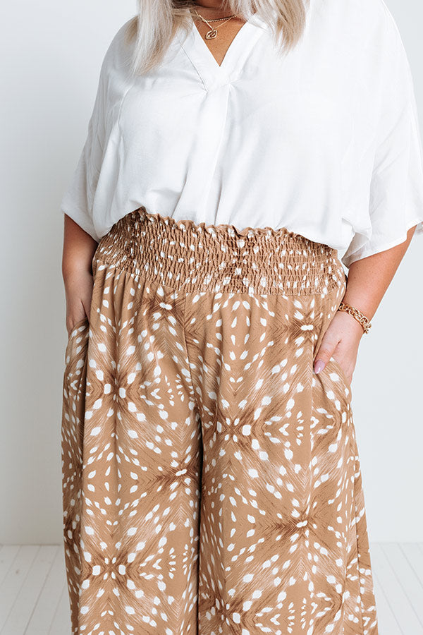 Non-Stop To Paradise Pants Curves Image - 3