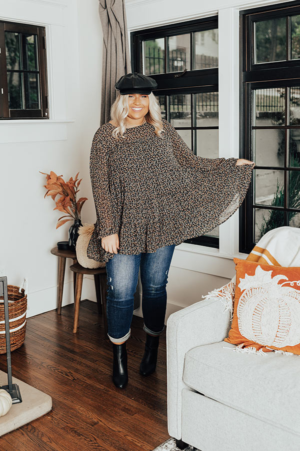 Vibrant Energy Floral Top In Black Curves Image - 3