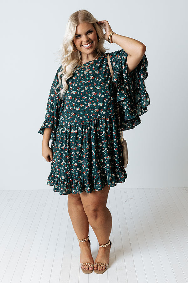 Chic Sweetheart Shift Dress in Forest Curves