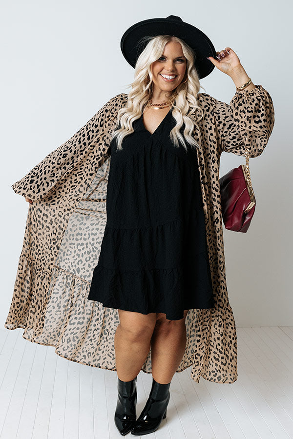 Looking At London Leopard Duster Overly in Warm Taupe Curves