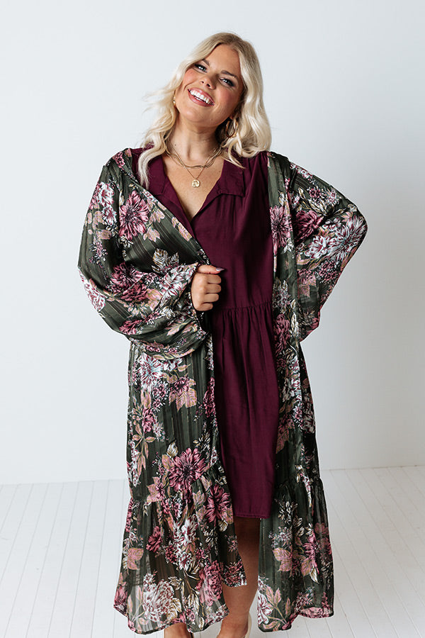 Looking At London Floral Duster Overly in Olive Curves Image - 2