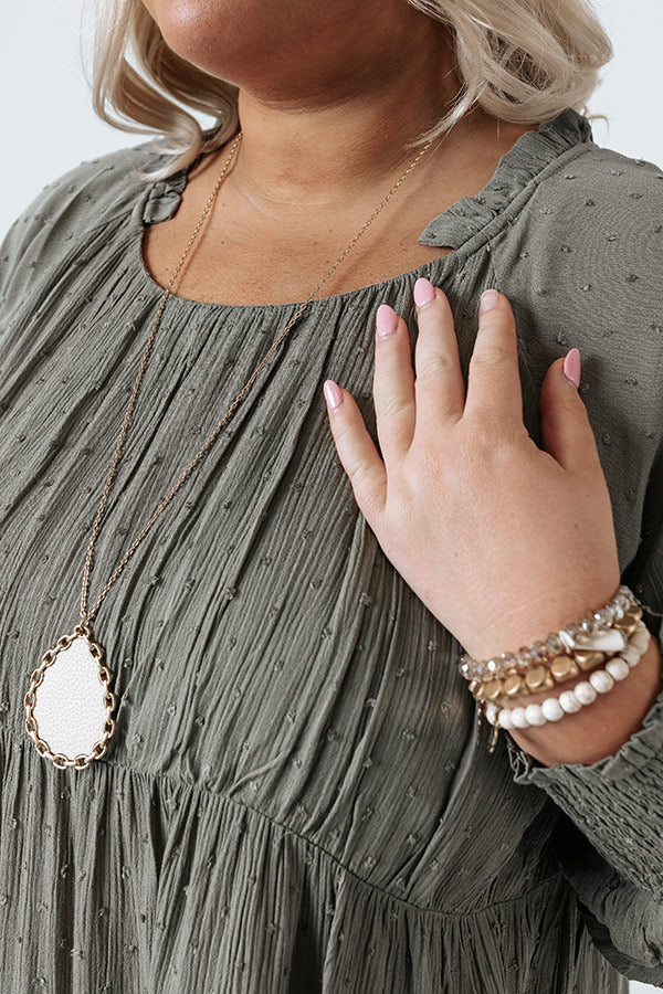 Whispering Winds Shift Top Curves Image - 4