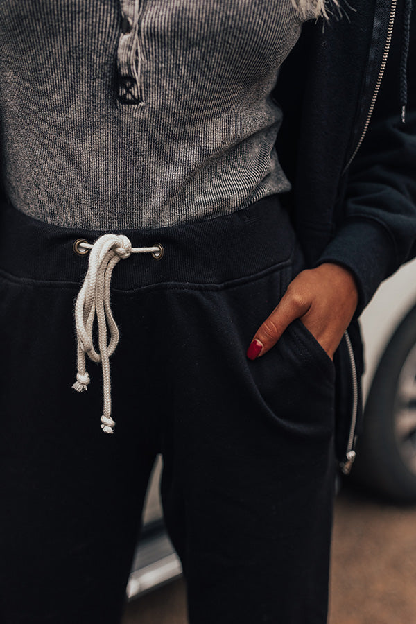 Trailside Talks Joggers In Black Image - 3