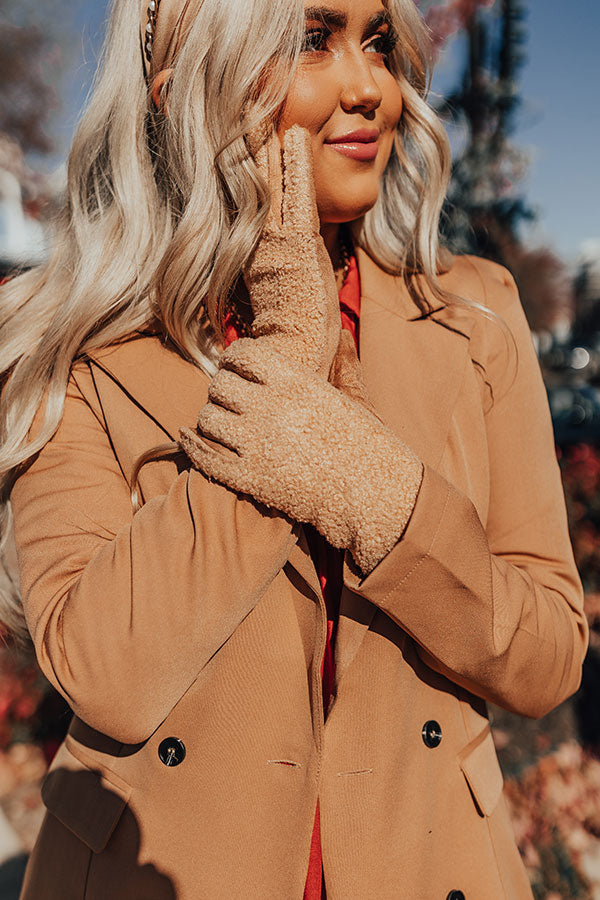 Snowy Nights Gloves In Iced Latte Image - 3