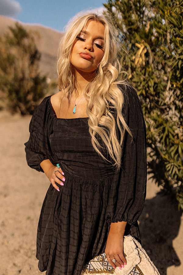 Just A Kiss Off Shoulder Dress In Black Image - 4