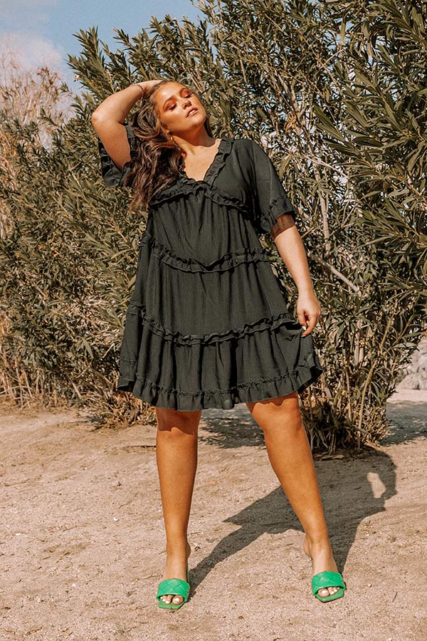 Sun Dial Shift Dress In Black Curves Image - 5