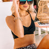 Favoring Florida Sunnies In Black Image - 1