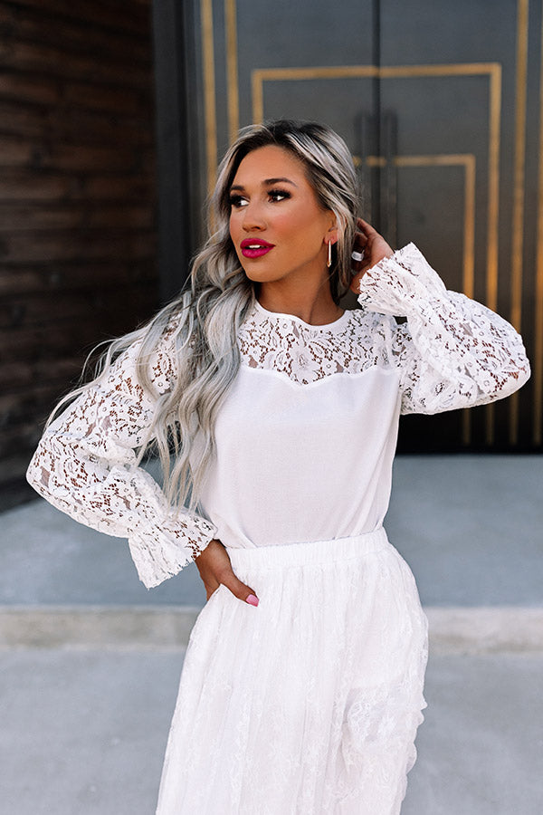 Look Amazing Lace Top In White