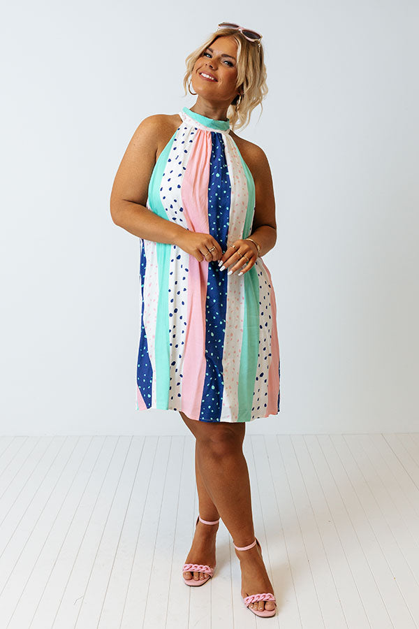 Trendy City Shift Dress Curves Image - 4