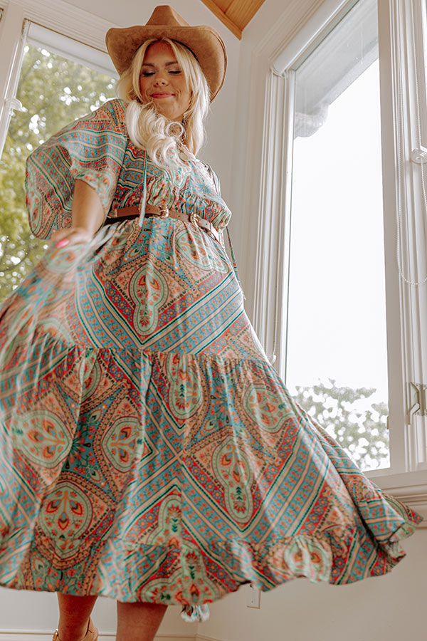 Backstage Beauty Maxi in Turquoise Curves Image - 4