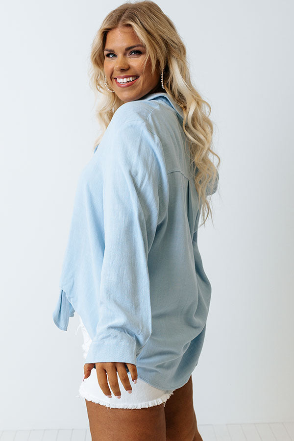 Waves Crashing Front Tie Top In Sky Blue Curves Image - 5