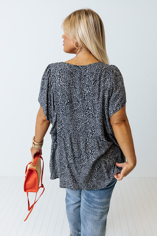 Heart In Hand Embroidered Shift Top Curves Image - 5