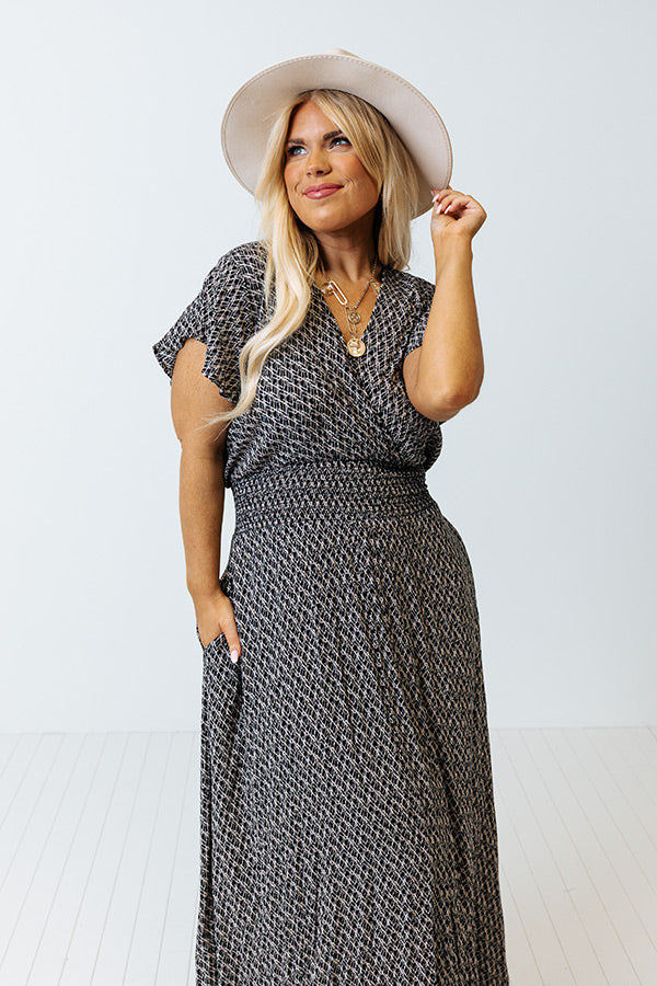 Cute Casa Maxi In Black Curves Image - 2