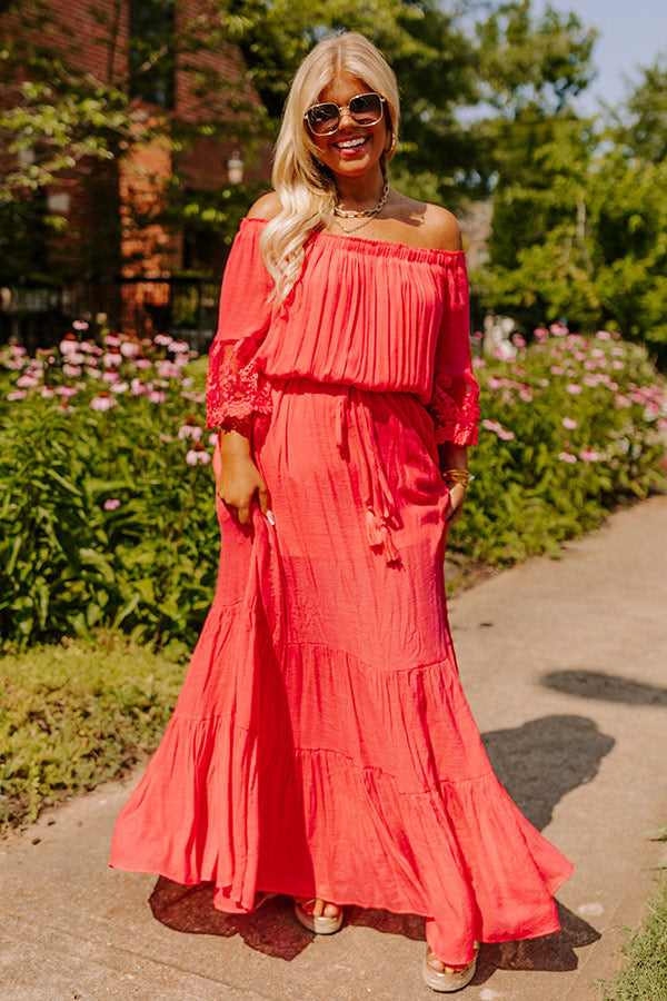 Tropical Waters Maxi Curves Image - 2