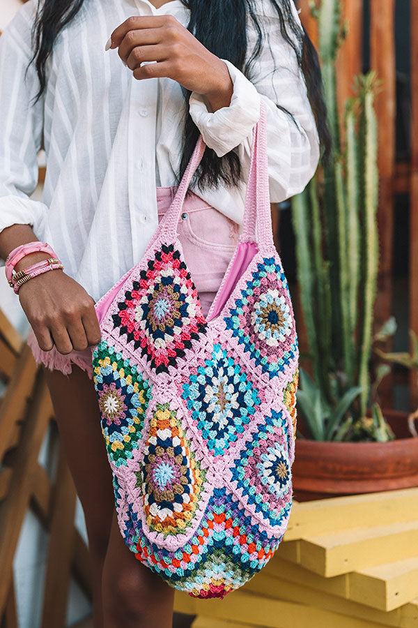 Beachside Cafe Crochet Bag Image - 3
