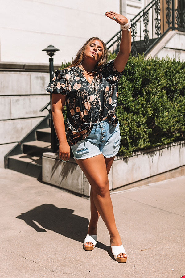 Another Adventure Shift Top In Black Curves Image - 5